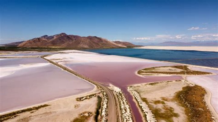 7 Most Scenic Flight Routes You Can Take