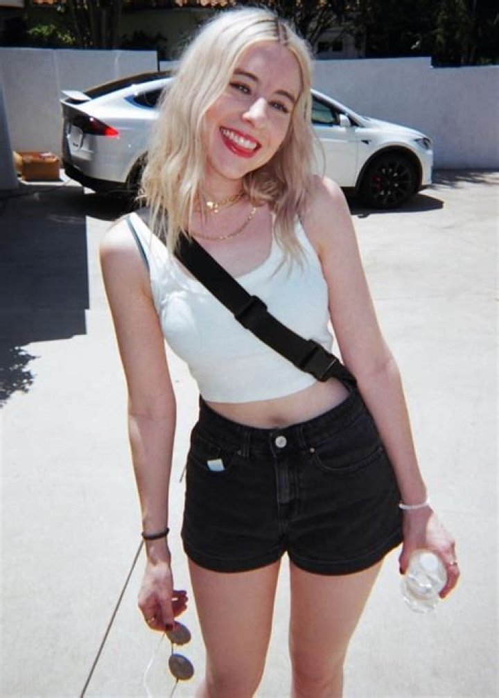 Carly Incontro Height, Weight, Age, Boyfriend, Family, Facts, Biography