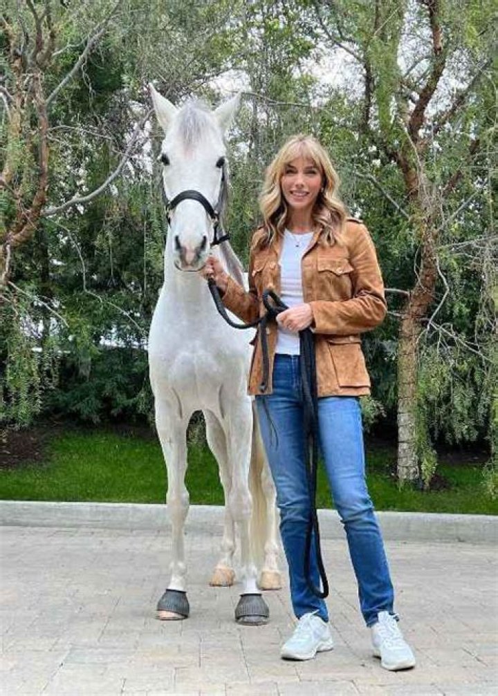 Lauren Pope Height, Weight, Age, Body Statistics